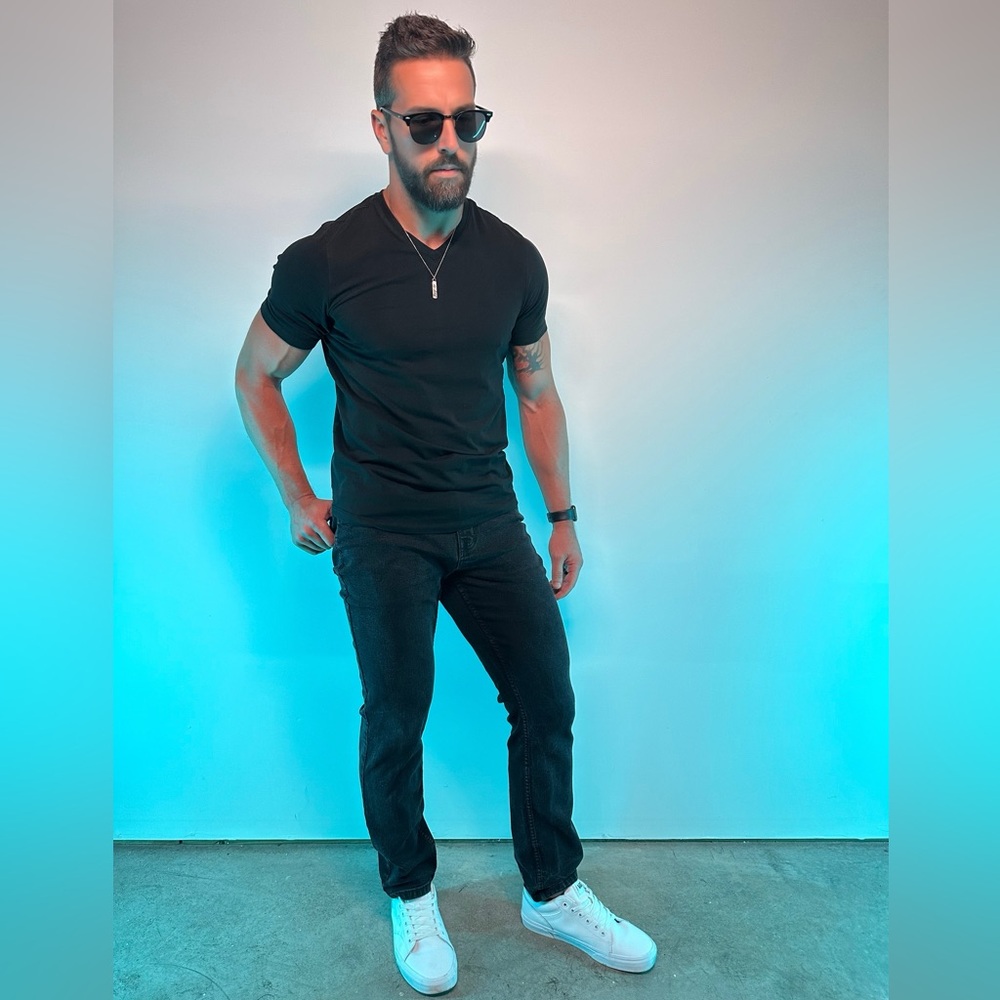 THE PERFECT JEAN NYC / Black Washed Out Slim Thick / W 33 L 30 - Picture 7 of 16